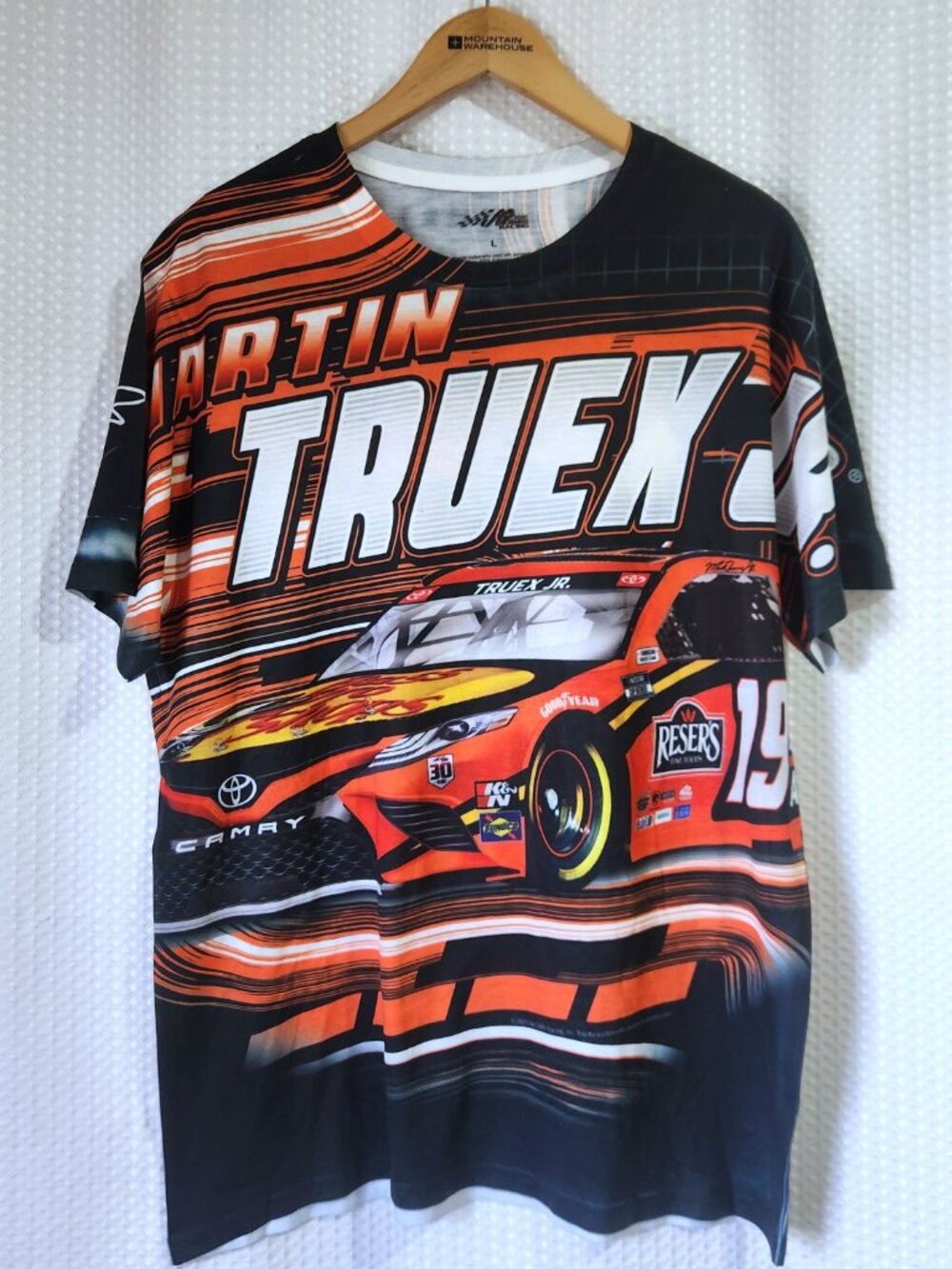 Martin Truex Jr Bass Pro Shops NASCAR Shirt Large 19 Joe Gibbs All Over Print Te